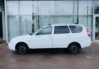 Подержанный автомобиль LADA (ВАЗ) Priora Wagon 2011 года (8 фото)