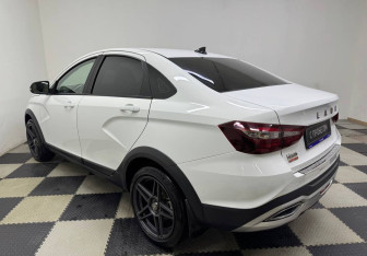 Подержанный автомобиль LADA (ВАЗ) Vesta Sedan 2023 года (7 фото)