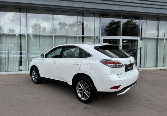 Подержанный автомобиль Lexus RX 2015 года (7 фото)