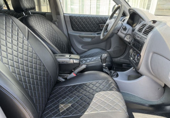 Подержанный автомобиль Hyundai Accent Sedan 2008 года (10 фото)