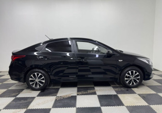 Подержанный автомобиль Hyundai Solaris Sedan 2017 года (4 фото)