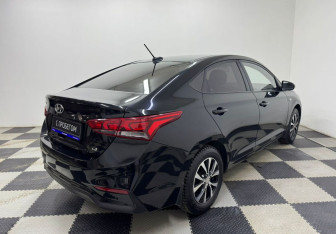 Подержанный автомобиль Hyundai Solaris Sedan 2017 года (5 фото)