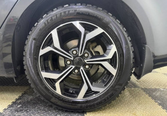 Подержанный автомобиль Kia Cerato Sedan 2018 года (12 фото)