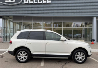 Подержанный автомобиль Volkswagen Touareg 2009 года (7 фото)