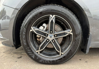 Подержанный автомобиль Chevrolet Cruze Sedan 2010 года (12 фото)