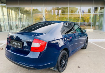 Подержанный автомобиль Skoda Rapid Liftback 2016 года (5 фото)