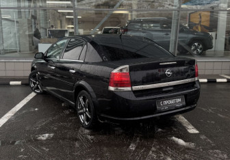 Подержанный автомобиль Opel Vectra Sedan 2006 года (8 фото)