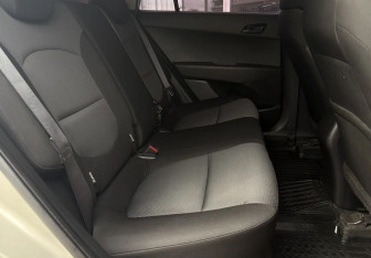 Подержанный автомобиль Hyundai Creta 2017 года (11 фото)