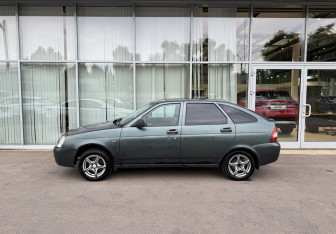 Подержанный автомобиль LADA (ВАЗ) Priora Hatchback 2011 года (8 фото)