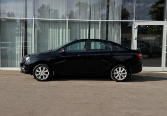 Подержанный автомобиль LADA (ВАЗ) Vesta Sedan 2020 года (8 фото)