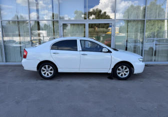 Подержанный автомобиль Lifan Solano 2011 года (4 фото)