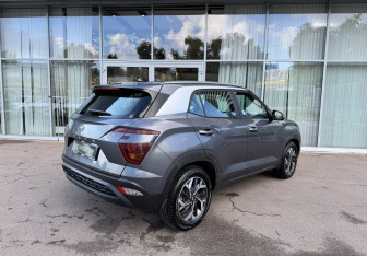 Подержанный автомобиль Hyundai Creta 2021 года (5 фото)