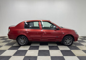 Подержанный автомобиль Renault Symbol 2007 года (4 фото)