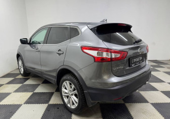 Подержанный автомобиль Nissan Qashqai 2018 года (7 фото)