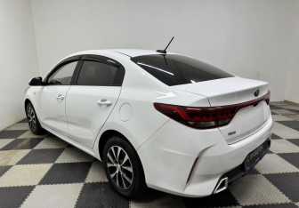 Подержанный автомобиль Kia Rio Sedan 2020 года (7 фото)