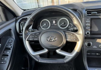 Подержанный автомобиль Hyundai Creta 2021 года (10 фото)