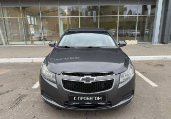 Подержанный автомобиль Chevrolet Cruze Sedan 2010 года (2 фото)