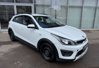 Подержанный автомобиль Kia Rio Hatchback 2018 года (3 фото)