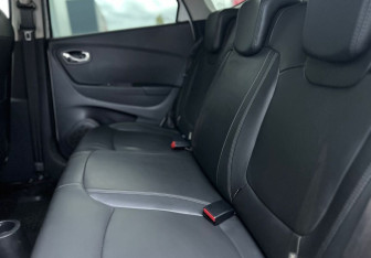 Подержанный автомобиль Renault Kaptur 2016 года (11 фото)