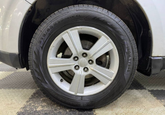 Подержанный автомобиль Subaru Forester Suv 2009 года (12 фото)