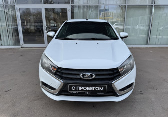 Подержанный автомобиль LADA (ВАЗ) Vesta Sedan 2016 года (2 фото)