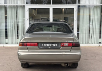 Подержанный автомобиль Toyota Camry Sedan 1999 года (6 фото)