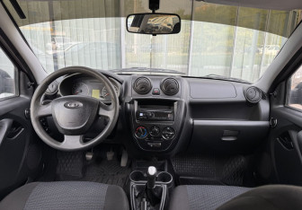 Подержанный автомобиль LADA (ВАЗ) Granta Sedan 2013 года (9 фото)