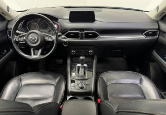 Подержанный автомобиль Mazda CX-5 2018 года (10 фото)