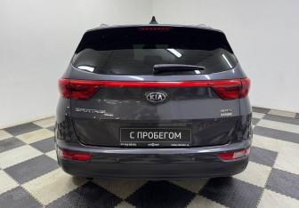 Подержанный автомобиль Kia Sportage 2017 года (6 фото)