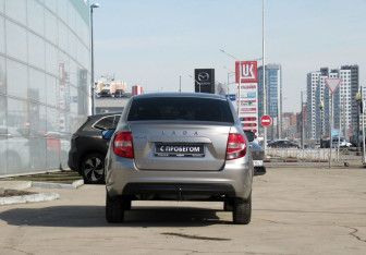 Подержанный автомобиль LADA (ВАЗ) Granta Sedan 2022 года (6 фото)