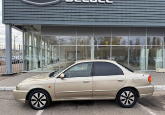Подержанный автомобиль Kia Spectra Sedan 2008 года (8 фото)