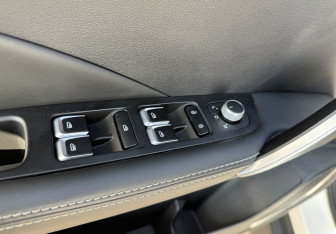 Подержанный автомобиль Geely Coolray 2023 года (13 фото)