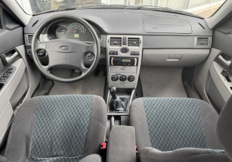 Подержанный автомобиль LADA (ВАЗ) Priora Wagon 2010 года (9 фото)