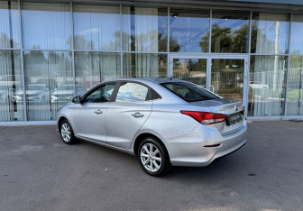 Подержанный автомобиль Changan Alsvin 2023 года (7 фото)