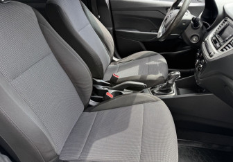 Подержанный автомобиль Hyundai Solaris Sedan 2019 года (10 фото)