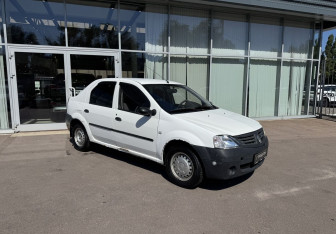 Подержанный автомобиль Renault Logan Sedan 2007 года (3 фото)
