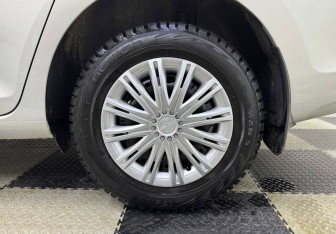 Подержанный автомобиль Skoda Rapid Liftback 2016 года (12 фото)