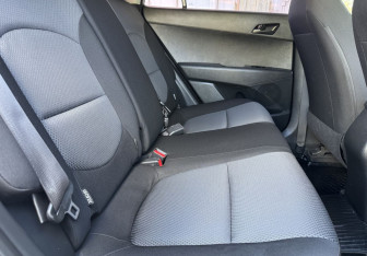 Подержанный автомобиль Hyundai Creta 2017 года (11 фото)