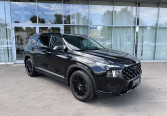 Подержанный автомобиль Hyundai Santa Fe 2023 года (3 фото)