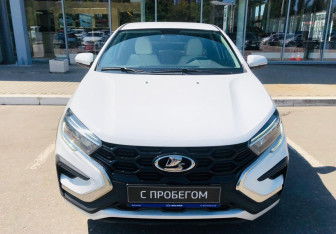 Подержанный автомобиль LADA (ВАЗ) Vesta Sedan 2023 года (2 фото)