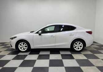Подержанный автомобиль Mazda 3 Sedan 2014 года (8 фото)