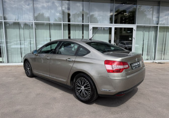 Подержанный автомобиль Citroen C5 Wagon 2008 года (7 фото)