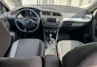 Подержанный автомобиль Volkswagen Tiguan 2017 года (9 фото)