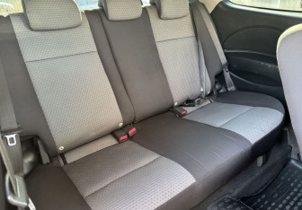Подержанный автомобиль Chevrolet Aveo Hatchback 2009 года (11 фото)