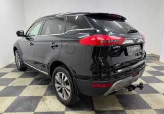 Подержанный автомобиль Geely Atlas 2019 года (7 фото)