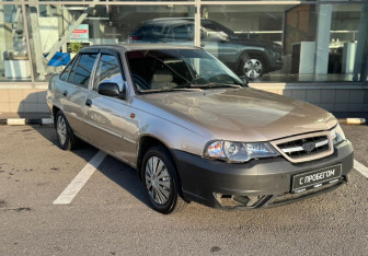 Подержанный автомобиль Daewoo Nexia Sedan 2013 года (3 фото)