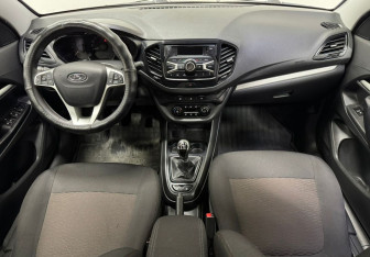Подержанный автомобиль LADA (ВАЗ) Vesta Sedan 2019 года (10 фото)