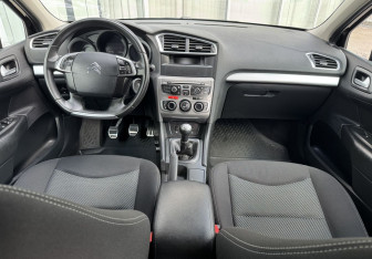 Подержанный автомобиль Citroen C4 Sedan 2016 года (9 фото)