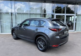 Подержанный автомобиль Mazda CX-5 2020 года (7 фото)