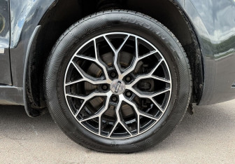 Подержанный автомобиль Skoda Superb Liftback 2013 года (12 фото)